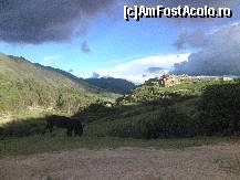 [P13] pe drumul nepacat, care ne duce la situl Tambomachay, asezat pe 3 nivele ale dealului, deasupra unui izvor » foto by grecudoina
 - 
<span class="allrVoted glyphicon glyphicon-heart hidden" id="av399732"></span>
<a class="m-l-10 hidden" id="sv399732" onclick="voting_Foto_DelVot(,399732,2606)" role="button">șterge vot <span class="glyphicon glyphicon-remove"></span></a>
<a id="v9399732" class=" c-red"  onclick="voting_Foto_SetVot(399732)" role="button"><span class="glyphicon glyphicon-heart-empty"></span> <b>LIKE</b> = Votează poza</a> <img class="hidden"  id="f399732W9" src="/imagini/loader.gif" border="0" /><span class="AjErrMes hidden" id="e399732ErM"></span>