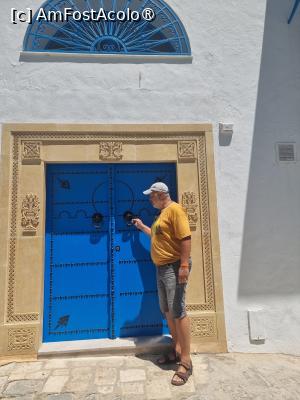 [P26] prin orasul Sidi Bou Said » foto by robert
 - 
<span class="allrVoted glyphicon glyphicon-heart hidden" id="av1411245"></span>
<a class="m-l-10 hidden" id="sv1411245" onclick="voting_Foto_DelVot(,1411245,2617)" role="button">șterge vot <span class="glyphicon glyphicon-remove"></span></a>
<a id="v91411245" class=" c-red"  onclick="voting_Foto_SetVot(1411245)" role="button"><span class="glyphicon glyphicon-heart-empty"></span> <b>LIKE</b> = Votează poza</a> <img class="hidden"  id="f1411245W9" src="/imagini/loader.gif" border="0" /><span class="AjErrMes hidden" id="e1411245ErM"></span>