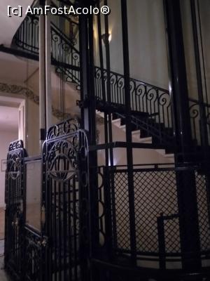 [P03] Windsor Palace Hotel, Alexandria - casa liftului » foto by calator65
 - 
<span class="allrVoted glyphicon glyphicon-heart hidden" id="av856317"></span>
<a class="m-l-10 hidden" id="sv856317" onclick="voting_Foto_DelVot(,856317,2711)" role="button">șterge vot <span class="glyphicon glyphicon-remove"></span></a>
<a id="v9856317" class=" c-red"  onclick="voting_Foto_SetVot(856317)" role="button"><span class="glyphicon glyphicon-heart-empty"></span> <b>LIKE</b> = Votează poza</a> <img class="hidden"  id="f856317W9" src="/imagini/loader.gif" border="0" /><span class="AjErrMes hidden" id="e856317ErM"></span>