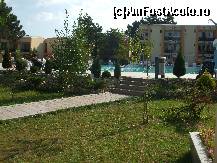 [P08] Vedere de pe terasa camerei noastre. O ultima fotografie de concediu, cu regret de despartire, inainte de plecarea spre casa.  » foto by cristina.eu
 - 
<span class="allrVoted glyphicon glyphicon-heart hidden" id="av355532"></span>
<a class="m-l-10 hidden" id="sv355532" onclick="voting_Foto_DelVot(,355532,2785)" role="button">șterge vot <span class="glyphicon glyphicon-remove"></span></a>
<a id="v9355532" class=" c-red"  onclick="voting_Foto_SetVot(355532)" role="button"><span class="glyphicon glyphicon-heart-empty"></span> <b>LIKE</b> = Votează poza</a> <img class="hidden"  id="f355532W9" src="/imagini/loader.gif" border="0" /><span class="AjErrMes hidden" id="e355532ErM"></span>