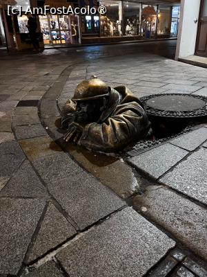 [P52] Monumentul instalatorului Chumil » foto by nightwish
 - 
<span class="allrVoted glyphicon glyphicon-heart hidden" id="av1515713"></span>
<a class="m-l-10 hidden" id="sv1515713" onclick="voting_Foto_DelVot(,1515713,2854)" role="button">șterge vot <span class="glyphicon glyphicon-remove"></span></a>
<a id="v91515713" class=" c-red"  onclick="voting_Foto_SetVot(1515713)" role="button"><span class="glyphicon glyphicon-heart-empty"></span> <b>LIKE</b> = Votează poza</a> <img class="hidden"  id="f1515713W9" src="/imagini/loader.gif" border="0" /><span class="AjErrMes hidden" id="e1515713ErM"></span>