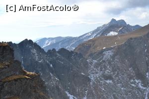 [P09] Spre Paltinul-în fundal Călțun și Negoiu » foto by AZE
 - 
<span class="allrVoted glyphicon glyphicon-heart hidden" id="av1024804"></span>
<a class="m-l-10 hidden" id="sv1024804" onclick="voting_Foto_DelVot(,1024804,2855)" role="button">șterge vot <span class="glyphicon glyphicon-remove"></span></a>
<a id="v91024804" class=" c-red"  onclick="voting_Foto_SetVot(1024804)" role="button"><span class="glyphicon glyphicon-heart-empty"></span> <b>LIKE</b> = Votează poza</a> <img class="hidden"  id="f1024804W9" src="/imagini/loader.gif" border="0" /><span class="AjErrMes hidden" id="e1024804ErM"></span>