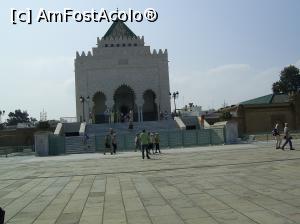 [P18] Rabat - Mausoleul lui Mohammed al V-lea și Hassan al II-lea. » foto by iulianic
 - 
<span class="allrVoted glyphicon glyphicon-heart hidden" id="av1207315"></span>
<a class="m-l-10 hidden" id="sv1207315" onclick="voting_Foto_DelVot(,1207315,2870)" role="button">șterge vot <span class="glyphicon glyphicon-remove"></span></a>
<a id="v91207315" class=" c-red"  onclick="voting_Foto_SetVot(1207315)" role="button"><span class="glyphicon glyphicon-heart-empty"></span> <b>LIKE</b> = Votează poza</a> <img class="hidden"  id="f1207315W9" src="/imagini/loader.gif" border="0" /><span class="AjErrMes hidden" id="e1207315ErM"></span>