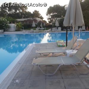 [P18] Piscina cea linistita » foto by Storia
 - 
<span class="allrVoted glyphicon glyphicon-heart hidden" id="av1239201"></span>
<a class="m-l-10 hidden" id="sv1239201" onclick="voting_Foto_DelVot(,1239201,2906)" role="button">șterge vot <span class="glyphicon glyphicon-remove"></span></a>
<a id="v91239201" class=" c-red"  onclick="voting_Foto_SetVot(1239201)" role="button"><span class="glyphicon glyphicon-heart-empty"></span> <b>LIKE</b> = Votează poza</a> <img class="hidden"  id="f1239201W9" src="/imagini/loader.gif" border="0" /><span class="AjErrMes hidden" id="e1239201ErM"></span>