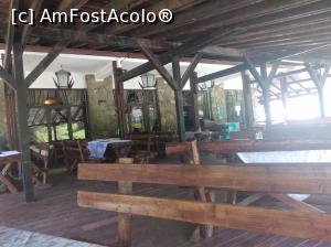 [P05] Cabana Voina, Lerești, Argeș, terasa, » foto by Mioritik
 - 
<span class="allrVoted glyphicon glyphicon-heart hidden" id="av1229769"></span>
<a class="m-l-10 hidden" id="sv1229769" onclick="voting_Foto_DelVot(,1229769,2924)" role="button">șterge vot <span class="glyphicon glyphicon-remove"></span></a>
<a id="v91229769" class=" c-red"  onclick="voting_Foto_SetVot(1229769)" role="button"><span class="glyphicon glyphicon-heart-empty"></span> <b>LIKE</b> = Votează poza</a> <img class="hidden"  id="f1229769W9" src="/imagini/loader.gif" border="0" /><span class="AjErrMes hidden" id="e1229769ErM"></span>