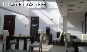 [P04] Restaurantul hotelului » foto by alinna
 - 
<span class="allrVoted glyphicon glyphicon-heart hidden" id="av754014"></span>
<a class="m-l-10 hidden" id="sv754014" onclick="voting_Foto_DelVot(,754014,2994)" role="button">șterge vot <span class="glyphicon glyphicon-remove"></span></a>
<a id="v9754014" class=" c-red"  onclick="voting_Foto_SetVot(754014)" role="button"><span class="glyphicon glyphicon-heart-empty"></span> <b>LIKE</b> = Votează poza</a> <img class="hidden"  id="f754014W9" src="/imagini/loader.gif" border="0" /><span class="AjErrMes hidden" id="e754014ErM"></span>