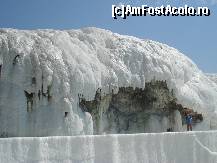 [P15] Peisaj de poveste, cu turturasi ce 'cad' din muntele alb, la Pamukkale » foto by ileanaxperta*
 - 
<span class="allrVoted glyphicon glyphicon-heart hidden" id="av56818"></span>
<a class="m-l-10 hidden" id="sv56818" onclick="voting_Foto_DelVot(,56818,3039)" role="button">șterge vot <span class="glyphicon glyphicon-remove"></span></a>
<a id="v956818" class=" c-red"  onclick="voting_Foto_SetVot(56818)" role="button"><span class="glyphicon glyphicon-heart-empty"></span> <b>LIKE</b> = Votează poza</a> <img class="hidden"  id="f56818W9" src="/imagini/loader.gif" border="0" /><span class="AjErrMes hidden" id="e56818ErM"></span>