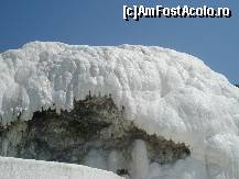 [P17] Pamukkale, detaliu 'orbitor' de alb, caciulita cu turturi de calcar stralucitor » foto by ileanaxperta*
 - 
<span class="allrVoted glyphicon glyphicon-heart hidden" id="av56820"></span>
<a class="m-l-10 hidden" id="sv56820" onclick="voting_Foto_DelVot(,56820,3039)" role="button">șterge vot <span class="glyphicon glyphicon-remove"></span></a>
<a id="v956820" class=" c-red"  onclick="voting_Foto_SetVot(56820)" role="button"><span class="glyphicon glyphicon-heart-empty"></span> <b>LIKE</b> = Votează poza</a> <img class="hidden"  id="f56820W9" src="/imagini/loader.gif" border="0" /><span class="AjErrMes hidden" id="e56820ErM"></span>