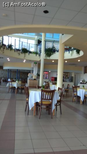 [P02] Restaurant » foto by ux116581*
 - 
<span class="allrVoted glyphicon glyphicon-heart hidden" id="av1176937"></span>
<a class="m-l-10 hidden" id="sv1176937" onclick="voting_Foto_DelVot(,1176937,3049)" role="button">șterge vot <span class="glyphicon glyphicon-remove"></span></a>
<a id="v91176937" class=" c-red"  onclick="voting_Foto_SetVot(1176937)" role="button"><span class="glyphicon glyphicon-heart-empty"></span> <b>LIKE</b> = Votează poza</a> <img class="hidden"  id="f1176937W9" src="/imagini/loader.gif" border="0" /><span class="AjErrMes hidden" id="e1176937ErM"></span>