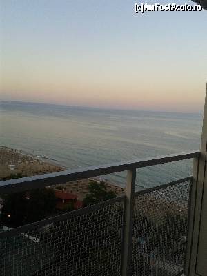 [P08] Balconul » foto by Ericip
 - 
<span class="allrVoted glyphicon glyphicon-heart hidden" id="av619922"></span>
<a class="m-l-10 hidden" id="sv619922" onclick="voting_Foto_DelVot(,619922,3049)" role="button">șterge vot <span class="glyphicon glyphicon-remove"></span></a>
<a id="v9619922" class=" c-red"  onclick="voting_Foto_SetVot(619922)" role="button"><span class="glyphicon glyphicon-heart-empty"></span> <b>LIKE</b> = Votează poza</a> <img class="hidden"  id="f619922W9" src="/imagini/loader.gif" border="0" /><span class="AjErrMes hidden" id="e619922ErM"></span>