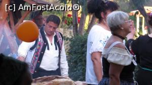[P04] Radu Acatrinei - gazda noastra minunata!  » foto by LaDonna
 - 
<span class="allrVoted glyphicon glyphicon-heart hidden" id="av901782"></span>
<a class="m-l-10 hidden" id="sv901782" onclick="voting_Foto_DelVot(,901782,3054)" role="button">șterge vot <span class="glyphicon glyphicon-remove"></span></a>
<a id="v9901782" class=" c-red"  onclick="voting_Foto_SetVot(901782)" role="button"><span class="glyphicon glyphicon-heart-empty"></span> <b>LIKE</b> = Votează poza</a> <img class="hidden"  id="f901782W9" src="/imagini/loader.gif" border="0" /><span class="AjErrMes hidden" id="e901782ErM"></span>