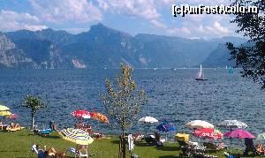 P17 [AUG-2014] Altă plajă lângă lacul Traunsee, regiunea Salzkammergut, Austria. 