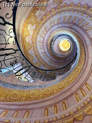 [P60] Scara elicoidală » foto by adso
 - 
<span class="allrVoted glyphicon glyphicon-heart hidden" id="av1515933"></span>
<a class="m-l-10 hidden" id="sv1515933" onclick="voting_Foto_DelVot(,1515933,3098)" role="button">șterge vot <span class="glyphicon glyphicon-remove"></span></a>
<a id="v91515933" class=" c-red"  onclick="voting_Foto_SetVot(1515933)" role="button"><span class="glyphicon glyphicon-heart-empty"></span> <b>LIKE</b> = Votează poza</a> <img class="hidden"  id="f1515933W9" src="/imagini/loader.gif" border="0" /><span class="AjErrMes hidden" id="e1515933ErM"></span>