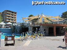 [P16] grota din piscina si bicicletele de pedalat in apa » foto by sunnyday07
 - 
<span class="allrVoted glyphicon glyphicon-heart hidden" id="av256002"></span>
<a class="m-l-10 hidden" id="sv256002" onclick="voting_Foto_DelVot(,256002,3101)" role="button">șterge vot <span class="glyphicon glyphicon-remove"></span></a>
<a id="v9256002" class=" c-red"  onclick="voting_Foto_SetVot(256002)" role="button"><span class="glyphicon glyphicon-heart-empty"></span> <b>LIKE</b> = Votează poza</a> <img class="hidden"  id="f256002W9" src="/imagini/loader.gif" border="0" /><span class="AjErrMes hidden" id="e256002ErM"></span>