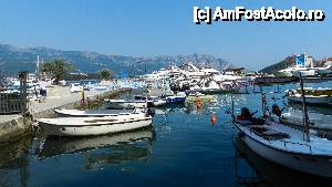 [P08] Budva - portul » foto by costelradescu
 - 
<span class="allrVoted glyphicon glyphicon-heart hidden" id="av501399"></span>
<a class="m-l-10 hidden" id="sv501399" onclick="voting_Foto_DelVot(,501399,3106)" role="button">șterge vot <span class="glyphicon glyphicon-remove"></span></a>
<a id="v9501399" class=" c-red"  onclick="voting_Foto_SetVot(501399)" role="button"><span class="glyphicon glyphicon-heart-empty"></span> <b>LIKE</b> = Votează poza</a> <img class="hidden"  id="f501399W9" src="/imagini/loader.gif" border="0" /><span class="AjErrMes hidden" id="e501399ErM"></span>