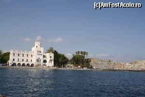 [P02] In centrul orasului Kos.  » foto by Pami*
 - 
<span class="allrVoted glyphicon glyphicon-heart hidden" id="av619627"></span>
<a class="m-l-10 hidden" id="sv619627" onclick="voting_Foto_DelVot(,619627,3145)" role="button">șterge vot <span class="glyphicon glyphicon-remove"></span></a>
<a id="v9619627" class=" c-red"  onclick="voting_Foto_SetVot(619627)" role="button"><span class="glyphicon glyphicon-heart-empty"></span> <b>LIKE</b> = Votează poza</a> <img class="hidden"  id="f619627W9" src="/imagini/loader.gif" border="0" /><span class="AjErrMes hidden" id="e619627ErM"></span>