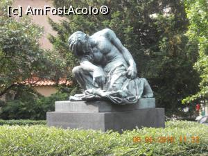 [P13] o statuie din cartierul Josehov » foto by zlatna
 - 
<span class="allrVoted glyphicon glyphicon-heart hidden" id="av800347"></span>
<a class="m-l-10 hidden" id="sv800347" onclick="voting_Foto_DelVot(,800347,3167)" role="button">șterge vot <span class="glyphicon glyphicon-remove"></span></a>
<a id="v9800347" class=" c-red"  onclick="voting_Foto_SetVot(800347)" role="button"><span class="glyphicon glyphicon-heart-empty"></span> <b>LIKE</b> = Votează poza</a> <img class="hidden"  id="f800347W9" src="/imagini/loader.gif" border="0" /><span class="AjErrMes hidden" id="e800347ErM"></span>