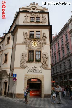 [P22] U Zlate Studny, o clădire din secolul al XVI-lea, adăposteşte în prezent hotelul Aurus.  » foto by Costi
 - 
<span class="allrVoted glyphicon glyphicon-heart hidden" id="av386966"></span>
<a class="m-l-10 hidden" id="sv386966" onclick="voting_Foto_DelVot(,386966,3167)" role="button">șterge vot <span class="glyphicon glyphicon-remove"></span></a>
<a id="v9386966" class=" c-red"  onclick="voting_Foto_SetVot(386966)" role="button"><span class="glyphicon glyphicon-heart-empty"></span> <b>LIKE</b> = Votează poza</a> <img class="hidden"  id="f386966W9" src="/imagini/loader.gif" border="0" /><span class="AjErrMes hidden" id="e386966ErM"></span>