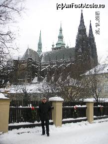 [P01] castelul Hradcany un complex de arhitectura » foto by Traveller
 - 
<span class="allrVoted glyphicon glyphicon-heart hidden" id="av48207"></span>
<a class="m-l-10 hidden" id="sv48207" onclick="voting_Foto_DelVot(,48207,3167)" role="button">șterge vot <span class="glyphicon glyphicon-remove"></span></a>
<a id="v948207" class=" c-red"  onclick="voting_Foto_SetVot(48207)" role="button"><span class="glyphicon glyphicon-heart-empty"></span> <b>LIKE</b> = Votează poza</a> <img class="hidden"  id="f48207W9" src="/imagini/loader.gif" border="0" /><span class="AjErrMes hidden" id="e48207ErM"></span>