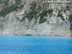 [P03] coasta de vest a Lefkadei » foto by marocanu21
 - 
<span class="allrVoted glyphicon glyphicon-heart hidden" id="av618451"></span>
<a class="m-l-10 hidden" id="sv618451" onclick="voting_Foto_DelVot(,618451,3173)" role="button">șterge vot <span class="glyphicon glyphicon-remove"></span></a>
<a id="v9618451" class=" c-red"  onclick="voting_Foto_SetVot(618451)" role="button"><span class="glyphicon glyphicon-heart-empty"></span> <b>LIKE</b> = Votează poza</a> <img class="hidden"  id="f618451W9" src="/imagini/loader.gif" border="0" /><span class="AjErrMes hidden" id="e618451ErM"></span>