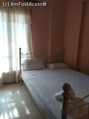 [P02] Camera1 Giorgio Apartments Nikiana » foto by ralt
 - 
<span class="allrVoted glyphicon glyphicon-heart hidden" id="av1248014"></span>
<a class="m-l-10 hidden" id="sv1248014" onclick="voting_Foto_DelVot(,1248014,3173)" role="button">șterge vot <span class="glyphicon glyphicon-remove"></span></a>
<a id="v91248014" class=" c-red"  onclick="voting_Foto_SetVot(1248014)" role="button"><span class="glyphicon glyphicon-heart-empty"></span> <b>LIKE</b> = Votează poza</a> <img class="hidden"  id="f1248014W9" src="/imagini/loader.gif" border="0" /><span class="AjErrMes hidden" id="e1248014ErM"></span>