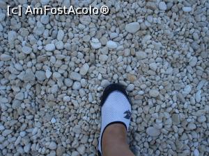 [P49] asa arata plaja Porto Katiki, de asta va spuneam ca va trebuie papuci speciali.  » foto by adryana
 - 
<span class="allrVoted glyphicon glyphicon-heart hidden" id="av759481"></span>
<a class="m-l-10 hidden" id="sv759481" onclick="voting_Foto_DelVot(,759481,3173)" role="button">șterge vot <span class="glyphicon glyphicon-remove"></span></a>
<a id="v9759481" class=" c-red"  onclick="voting_Foto_SetVot(759481)" role="button"><span class="glyphicon glyphicon-heart-empty"></span> <b>LIKE</b> = Votează poza</a> <img class="hidden"  id="f759481W9" src="/imagini/loader.gif" border="0" /><span class="AjErrMes hidden" id="e759481ErM"></span>