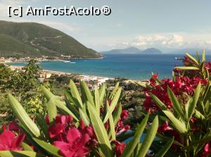 [P19] Vasiliki, vazut de departe, in drum spre Porto Katsiki » foto by adryana
 - 
<span class="allrVoted glyphicon glyphicon-heart hidden" id="av1091112"></span>
<a class="m-l-10 hidden" id="sv1091112" onclick="voting_Foto_DelVot(,1091112,3173)" role="button">șterge vot <span class="glyphicon glyphicon-remove"></span></a>
<a id="v91091112" class=" c-red"  onclick="voting_Foto_SetVot(1091112)" role="button"><span class="glyphicon glyphicon-heart-empty"></span> <b>LIKE</b> = Votează poza</a> <img class="hidden"  id="f1091112W9" src="/imagini/loader.gif" border="0" /><span class="AjErrMes hidden" id="e1091112ErM"></span>