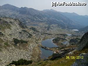 [P10] Retezat - lacurile insirate vazute dinspre Taul Agatat, Florica, Viorica, Ana, Lia ,in departare Bucura in stanga sus » foto by Lumis66
 - 
<span class="allrVoted glyphicon glyphicon-heart hidden" id="av398210"></span>
<a class="m-l-10 hidden" id="sv398210" onclick="voting_Foto_DelVot(,398210,3180)" role="button">șterge vot <span class="glyphicon glyphicon-remove"></span></a>
<a id="v9398210" class=" c-red"  onclick="voting_Foto_SetVot(398210)" role="button"><span class="glyphicon glyphicon-heart-empty"></span> <b>LIKE</b> = Votează poza</a> <img class="hidden"  id="f398210W9" src="/imagini/loader.gif" border="0" /><span class="AjErrMes hidden" id="e398210ErM"></span>