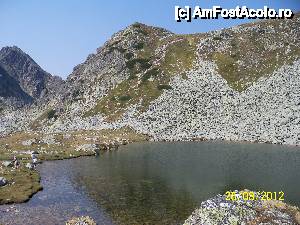 [P08] Retezat - Lacul Taul Poarta Bucurei » foto by Lumis66
 - 
<span class="allrVoted glyphicon glyphicon-heart hidden" id="av398208"></span>
<a class="m-l-10 hidden" id="sv398208" onclick="voting_Foto_DelVot(,398208,3180)" role="button">șterge vot <span class="glyphicon glyphicon-remove"></span></a>
<a id="v9398208" class=" c-red"  onclick="voting_Foto_SetVot(398208)" role="button"><span class="glyphicon glyphicon-heart-empty"></span> <b>LIKE</b> = Votează poza</a> <img class="hidden"  id="f398208W9" src="/imagini/loader.gif" border="0" /><span class="AjErrMes hidden" id="e398208ErM"></span>