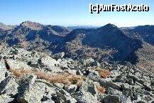[P07] Vedere de pe Vf.Retezat - in stanga Vf.Peleaga in centru Saua Bucurei in dreapta Vf.Bucura I » foto by mariana
 - 
<span class="allrVoted glyphicon glyphicon-heart hidden" id="av158358"></span>
<a class="m-l-10 hidden" id="sv158358" onclick="voting_Foto_DelVot(,158358,3180)" role="button">șterge vot <span class="glyphicon glyphicon-remove"></span></a>
<a id="v9158358" class=" c-red"  onclick="voting_Foto_SetVot(158358)" role="button"><span class="glyphicon glyphicon-heart-empty"></span> <b>LIKE</b> = Votează poza</a> <img class="hidden"  id="f158358W9" src="/imagini/loader.gif" border="0" /><span class="AjErrMes hidden" id="e158358ErM"></span>