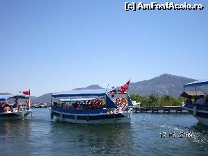 [P21] Ne îmbarcăm iarăşi pe vaporaşe în vederea explorării deltei Dalyan » foto by irinad
 - 
<span class="allrVoted glyphicon glyphicon-heart hidden" id="av615029"></span>
<a class="m-l-10 hidden" id="sv615029" onclick="voting_Foto_DelVot(,615029,3186)" role="button">șterge vot <span class="glyphicon glyphicon-remove"></span></a>
<a id="v9615029" class=" c-red"  onclick="voting_Foto_SetVot(615029)" role="button"><span class="glyphicon glyphicon-heart-empty"></span> <b>LIKE</b> = Votează poza</a> <img class="hidden"  id="f615029W9" src="/imagini/loader.gif" border="0" /><span class="AjErrMes hidden" id="e615029ErM"></span>