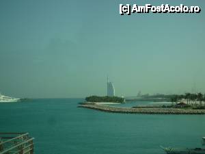 [P23] Imagine cu Burj Al Arab de pe Insula Palmier » foto by cryss27
 - 
<span class="allrVoted glyphicon glyphicon-heart hidden" id="av408803"></span>
<a class="m-l-10 hidden" id="sv408803" onclick="voting_Foto_DelVot(,408803,3199)" role="button">șterge vot <span class="glyphicon glyphicon-remove"></span></a>
<a id="v9408803" class=" c-red"  onclick="voting_Foto_SetVot(408803)" role="button"><span class="glyphicon glyphicon-heart-empty"></span> <b>LIKE</b> = Votează poza</a> <img class="hidden"  id="f408803W9" src="/imagini/loader.gif" border="0" /><span class="AjErrMes hidden" id="e408803ErM"></span>