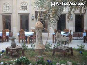 [P43] Un restaurant langa Bastakia Herritage Village » foto by cryss27
 - 
<span class="allrVoted glyphicon glyphicon-heart hidden" id="av408843"></span>
<a class="m-l-10 hidden" id="sv408843" onclick="voting_Foto_DelVot(,408843,3199)" role="button">șterge vot <span class="glyphicon glyphicon-remove"></span></a>
<a id="v9408843" class=" c-red"  onclick="voting_Foto_SetVot(408843)" role="button"><span class="glyphicon glyphicon-heart-empty"></span> <b>LIKE</b> = Votează poza</a> <img class="hidden"  id="f408843W9" src="/imagini/loader.gif" border="0" /><span class="AjErrMes hidden" id="e408843ErM"></span>