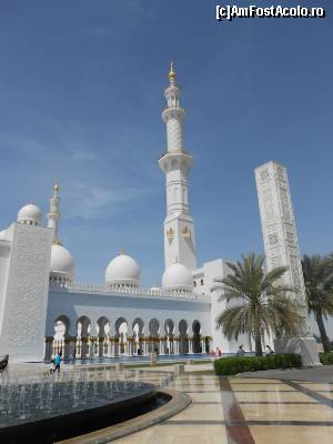 [P27] Moscheea din Abu Dhabi » foto by cryss27
 - 
<span class="allrVoted glyphicon glyphicon-heart hidden" id="av408879"></span>
<a class="m-l-10 hidden" id="sv408879" onclick="voting_Foto_DelVot(,408879,3199)" role="button">șterge vot <span class="glyphicon glyphicon-remove"></span></a>
<a id="v9408879" class=" c-red"  onclick="voting_Foto_SetVot(408879)" role="button"><span class="glyphicon glyphicon-heart-empty"></span> <b>LIKE</b> = Votează poza</a> <img class="hidden"  id="f408879W9" src="/imagini/loader.gif" border="0" /><span class="AjErrMes hidden" id="e408879ErM"></span>