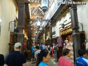 [P21] In mallul Madinat Jumeirah » foto by Maria V.
 - 
<span class="allrVoted glyphicon glyphicon-heart hidden" id="av506949"></span>
<a class="m-l-10 hidden" id="sv506949" onclick="voting_Foto_DelVot(,506949,3199)" role="button">șterge vot <span class="glyphicon glyphicon-remove"></span></a>
<a id="v9506949" class=" c-red"  onclick="voting_Foto_SetVot(506949)" role="button"><span class="glyphicon glyphicon-heart-empty"></span> <b>LIKE</b> = Votează poza</a> <img class="hidden"  id="f506949W9" src="/imagini/loader.gif" border="0" /><span class="AjErrMes hidden" id="e506949ErM"></span>