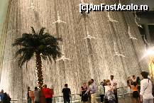 [P22] In Dubai Mall, cascada artificiala » foto by liviadavidescu
 - 
<span class="allrVoted glyphicon glyphicon-heart hidden" id="av323697"></span>
<a class="m-l-10 hidden" id="sv323697" onclick="voting_Foto_DelVot(,323697,3199)" role="button">șterge vot <span class="glyphicon glyphicon-remove"></span></a>
<a id="v9323697" class=" c-red"  onclick="voting_Foto_SetVot(323697)" role="button"><span class="glyphicon glyphicon-heart-empty"></span> <b>LIKE</b> = Votează poza</a> <img class="hidden"  id="f323697W9" src="/imagini/loader.gif" border="0" /><span class="AjErrMes hidden" id="e323697ErM"></span>