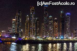 P14 [DEC-2015] Night colors în Dubai Marina