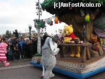 [P06] Parada de la ora 17 - Winnie & co » foto by chris_ciu
 - 
<span class="allrVoted glyphicon glyphicon-heart hidden" id="av416683"></span>
<a class="m-l-10 hidden" id="sv416683" onclick="voting_Foto_DelVot(,416683,3203)" role="button">șterge vot <span class="glyphicon glyphicon-remove"></span></a>
<a id="v9416683" class=" c-red"  onclick="voting_Foto_SetVot(416683)" role="button"><span class="glyphicon glyphicon-heart-empty"></span> <b>LIKE</b> = Votează poza</a> <img class="hidden"  id="f416683W9" src="/imagini/loader.gif" border="0" /><span class="AjErrMes hidden" id="e416683ErM"></span>