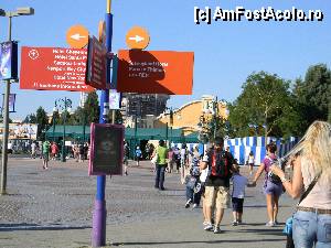 [P01] Drumul catre parc de la parcare este plin de indicatoare. Nu va puteti pierde nici daca vreti. » foto by MCM
 - 
<span class="allrVoted glyphicon glyphicon-heart hidden" id="av369555"></span>
<a class="m-l-10 hidden" id="sv369555" onclick="voting_Foto_DelVot(,369555,3203)" role="button">șterge vot <span class="glyphicon glyphicon-remove"></span></a>
<a id="v9369555" class=" c-red"  onclick="voting_Foto_SetVot(369555)" role="button"><span class="glyphicon glyphicon-heart-empty"></span> <b>LIKE</b> = Votează poza</a> <img class="hidden"  id="f369555W9" src="/imagini/loader.gif" border="0" /><span class="AjErrMes hidden" id="e369555ErM"></span>