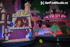 [P09] Paris in It s a small world » foto by LucaAndres
 - 
<span class="allrVoted glyphicon glyphicon-heart hidden" id="av412083"></span>
<a class="m-l-10 hidden" id="sv412083" onclick="voting_Foto_DelVot(,412083,3203)" role="button">șterge vot <span class="glyphicon glyphicon-remove"></span></a>
<a id="v9412083" class=" c-red"  onclick="voting_Foto_SetVot(412083)" role="button"><span class="glyphicon glyphicon-heart-empty"></span> <b>LIKE</b> = Votează poza</a> <img class="hidden"  id="f412083W9" src="/imagini/loader.gif" border="0" /><span class="AjErrMes hidden" id="e412083ErM"></span>