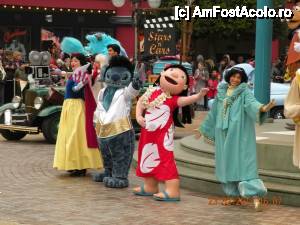 [P23] Aspecte de la paradele si spectacolele organizate in parc » foto by cdiana
 - 
<span class="allrVoted glyphicon glyphicon-heart hidden" id="av433072"></span>
<a class="m-l-10 hidden" id="sv433072" onclick="voting_Foto_DelVot(,433072,3203)" role="button">șterge vot <span class="glyphicon glyphicon-remove"></span></a>
<a id="v9433072" class=" c-red"  onclick="voting_Foto_SetVot(433072)" role="button"><span class="glyphicon glyphicon-heart-empty"></span> <b>LIKE</b> = Votează poza</a> <img class="hidden"  id="f433072W9" src="/imagini/loader.gif" border="0" /><span class="AjErrMes hidden" id="e433072ErM"></span>