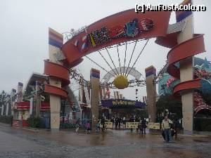 [P01] intrarea in disney viilage » foto by bogdan 75
 - 
<span class="allrVoted glyphicon glyphicon-heart hidden" id="av385080"></span>
<a class="m-l-10 hidden" id="sv385080" onclick="voting_Foto_DelVot(,385080,3203)" role="button">șterge vot <span class="glyphicon glyphicon-remove"></span></a>
<a id="v9385080" class=" c-red"  onclick="voting_Foto_SetVot(385080)" role="button"><span class="glyphicon glyphicon-heart-empty"></span> <b>LIKE</b> = Votează poza</a> <img class="hidden"  id="f385080W9" src="/imagini/loader.gif" border="0" /><span class="AjErrMes hidden" id="e385080ErM"></span>