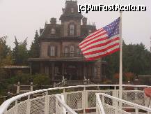 [P10] Vedere de pe vapor catre Phantom Manor » foto by titigeolgau
 - 
<span class="allrVoted glyphicon glyphicon-heart hidden" id="av390336"></span>
<a class="m-l-10 hidden" id="sv390336" onclick="voting_Foto_DelVot(,390336,3203)" role="button">șterge vot <span class="glyphicon glyphicon-remove"></span></a>
<a id="v9390336" class=" c-red"  onclick="voting_Foto_SetVot(390336)" role="button"><span class="glyphicon glyphicon-heart-empty"></span> <b>LIKE</b> = Votează poza</a> <img class="hidden"  id="f390336W9" src="/imagini/loader.gif" border="0" /><span class="AjErrMes hidden" id="e390336ErM"></span>