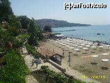 [P13] Desi micuta, plaja din fata Castelului este deosebit de curata si totul este in mare ordine. » foto by hlli
 - 
<span class="allrVoted glyphicon glyphicon-heart hidden" id="av223698"></span>
<a class="m-l-10 hidden" id="sv223698" onclick="voting_Foto_DelVot(,223698,3210)" role="button">șterge vot <span class="glyphicon glyphicon-remove"></span></a>
<a id="v9223698" class=" c-red"  onclick="voting_Foto_SetVot(223698)" role="button"><span class="glyphicon glyphicon-heart-empty"></span> <b>LIKE</b> = Votează poza</a> <img class="hidden"  id="f223698W9" src="/imagini/loader.gif" border="0" /><span class="AjErrMes hidden" id="e223698ErM"></span>