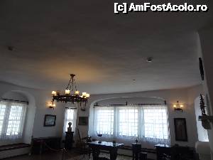 [P33] Sala mare însorită » foto by Marian Preda
 - 
<span class="allrVoted glyphicon glyphicon-heart hidden" id="av636958"></span>
<a class="m-l-10 hidden" id="sv636958" onclick="voting_Foto_DelVot(,636958,3210)" role="button">șterge vot <span class="glyphicon glyphicon-remove"></span></a>
<a id="v9636958" class=" c-red"  onclick="voting_Foto_SetVot(636958)" role="button"><span class="glyphicon glyphicon-heart-empty"></span> <b>LIKE</b> = Votează poza</a> <img class="hidden"  id="f636958W9" src="/imagini/loader.gif" border="0" /><span class="AjErrMes hidden" id="e636958ErM"></span>