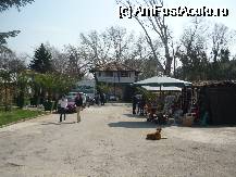 [P01] intrarea in castel » foto by bogdan 75
 - 
<span class="allrVoted glyphicon glyphicon-heart hidden" id="av47772"></span>
<a class="m-l-10 hidden" id="sv47772" onclick="voting_Foto_DelVot(,47772,3210)" role="button">șterge vot <span class="glyphicon glyphicon-remove"></span></a>
<a id="v947772" class=" c-red"  onclick="voting_Foto_SetVot(47772)" role="button"><span class="glyphicon glyphicon-heart-empty"></span> <b>LIKE</b> = Votează poza</a> <img class="hidden"  id="f47772W9" src="/imagini/loader.gif" border="0" /><span class="AjErrMes hidden" id="e47772ErM"></span>