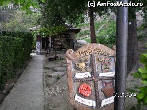 [P16] Magazin de suveniruri la Balcic » foto by irinad
 - 
<span class="allrVoted glyphicon glyphicon-heart hidden" id="av652402"></span>
<a class="m-l-10 hidden" id="sv652402" onclick="voting_Foto_DelVot(,652402,3210)" role="button">șterge vot <span class="glyphicon glyphicon-remove"></span></a>
<a id="v9652402" class=" c-red"  onclick="voting_Foto_SetVot(652402)" role="button"><span class="glyphicon glyphicon-heart-empty"></span> <b>LIKE</b> = Votează poza</a> <img class="hidden"  id="f652402W9" src="/imagini/loader.gif" border="0" /><span class="AjErrMes hidden" id="e652402ErM"></span>