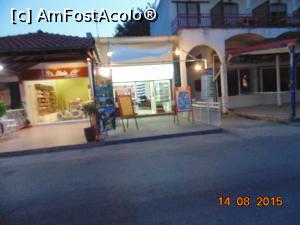 [P11] magazin de suveniruri si agentia de turism » foto by Denisa13
 - 
<span class="allrVoted glyphicon glyphicon-heart hidden" id="av714291"></span>
<a class="m-l-10 hidden" id="sv714291" onclick="voting_Foto_DelVot(,714291,3215)" role="button">șterge vot <span class="glyphicon glyphicon-remove"></span></a>
<a id="v9714291" class=" c-red"  onclick="voting_Foto_SetVot(714291)" role="button"><span class="glyphicon glyphicon-heart-empty"></span> <b>LIKE</b> = Votează poza</a> <img class="hidden"  id="f714291W9" src="/imagini/loader.gif" border="0" /><span class="AjErrMes hidden" id="e714291ErM"></span>