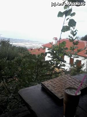 [P13] Meniul, cafeaua si peisajul - taverna Agnanti » foto by dannaa
 - 
<span class="allrVoted glyphicon glyphicon-heart hidden" id="av564582"></span>
<a class="m-l-10 hidden" id="sv564582" onclick="voting_Foto_DelVot(,564582,3215)" role="button">șterge vot <span class="glyphicon glyphicon-remove"></span></a>
<a id="v9564582" class=" c-red"  onclick="voting_Foto_SetVot(564582)" role="button"><span class="glyphicon glyphicon-heart-empty"></span> <b>LIKE</b> = Votează poza</a> <img class="hidden"  id="f564582W9" src="/imagini/loader.gif" border="0" /><span class="AjErrMes hidden" id="e564582ErM"></span>