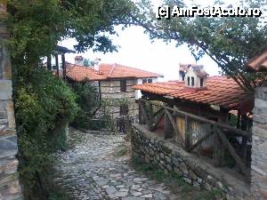 [P16] P. Panteleimonas - straduta pietruita » foto by dannaa
 - 
<span class="allrVoted glyphicon glyphicon-heart hidden" id="av564585"></span>
<a class="m-l-10 hidden" id="sv564585" onclick="voting_Foto_DelVot(,564585,3215)" role="button">șterge vot <span class="glyphicon glyphicon-remove"></span></a>
<a id="v9564585" class=" c-red"  onclick="voting_Foto_SetVot(564585)" role="button"><span class="glyphicon glyphicon-heart-empty"></span> <b>LIKE</b> = Votează poza</a> <img class="hidden"  id="f564585W9" src="/imagini/loader.gif" border="0" /><span class="AjErrMes hidden" id="e564585ErM"></span>